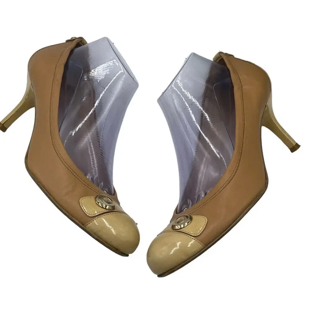 Stuart Weitzman Nude Tan Leather Patent Cap Toe Classic Heel Gold‎ Accent Sz 9.5